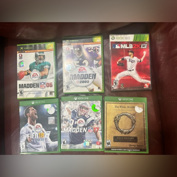 Lot collection of Xbox and Xbox 360 games Madden fifa mlb elder scroll - Picture 2 of 6